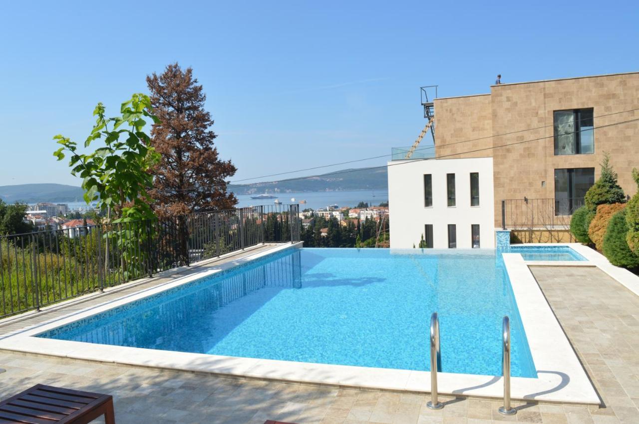 Apartment Line One Tivat Exteriör bild