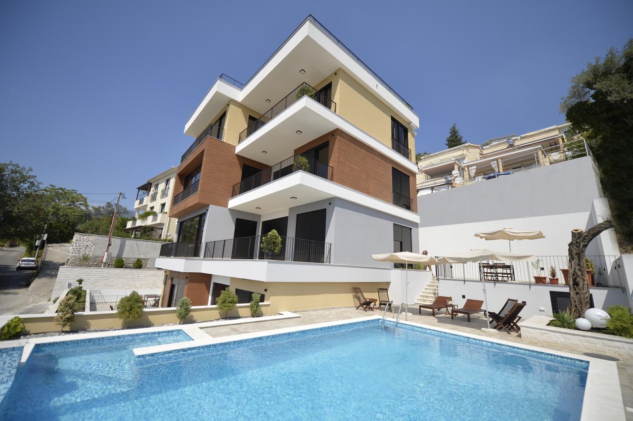 Apartment Line One Tivat Exteriör bild