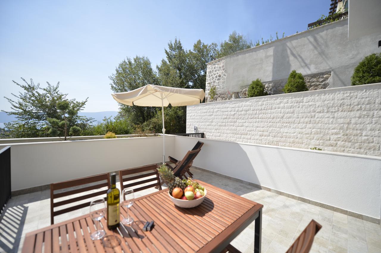 Apartment Line One Tivat Exteriör bild