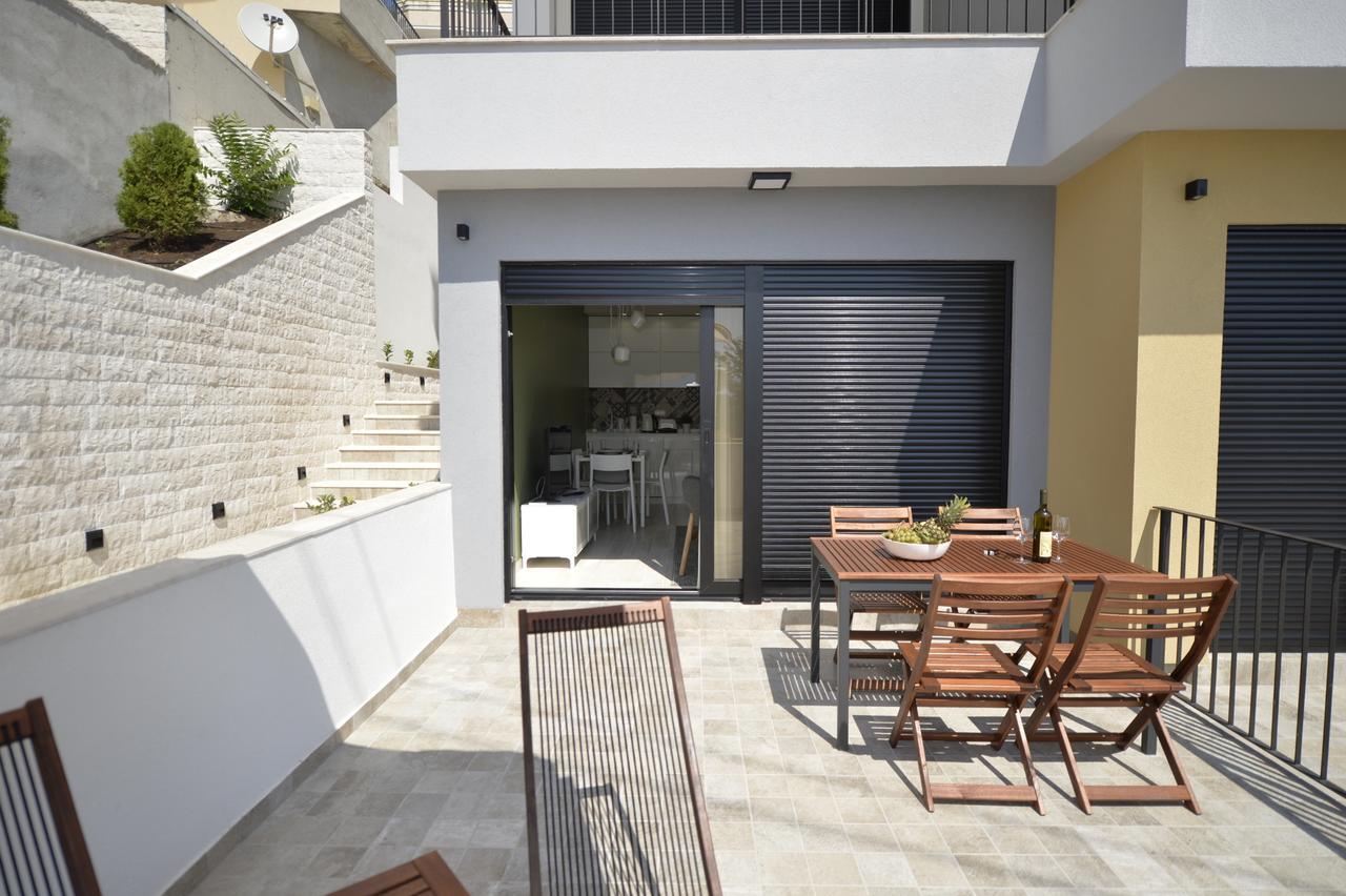 Apartment Line One Tivat Exteriör bild